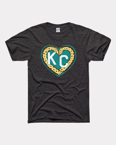 Kansas City Zoo & Aquarium Giraffe Exhibit Heart Vintage Black T-Shirt
